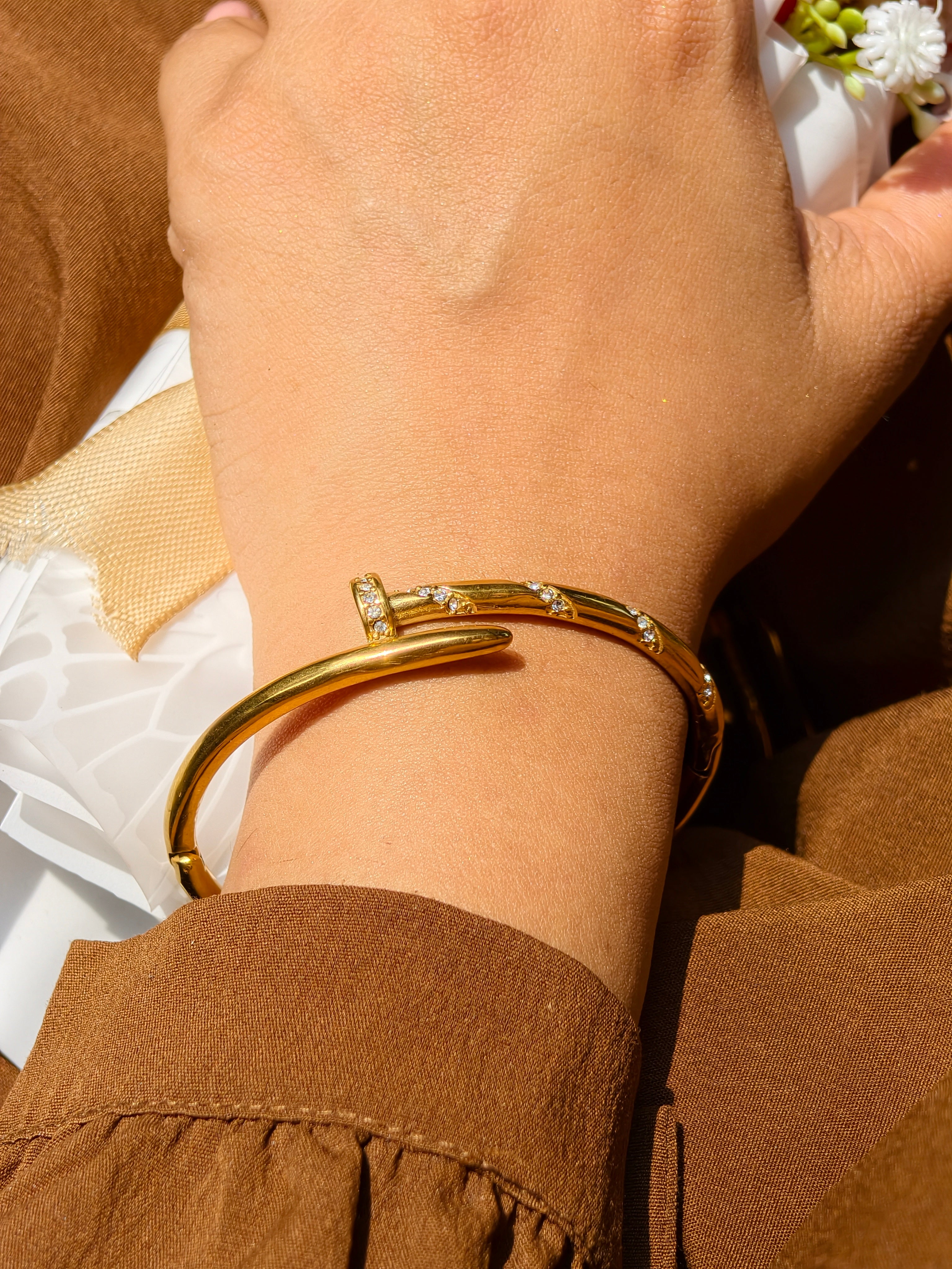 Golden Twist Nail Bangle