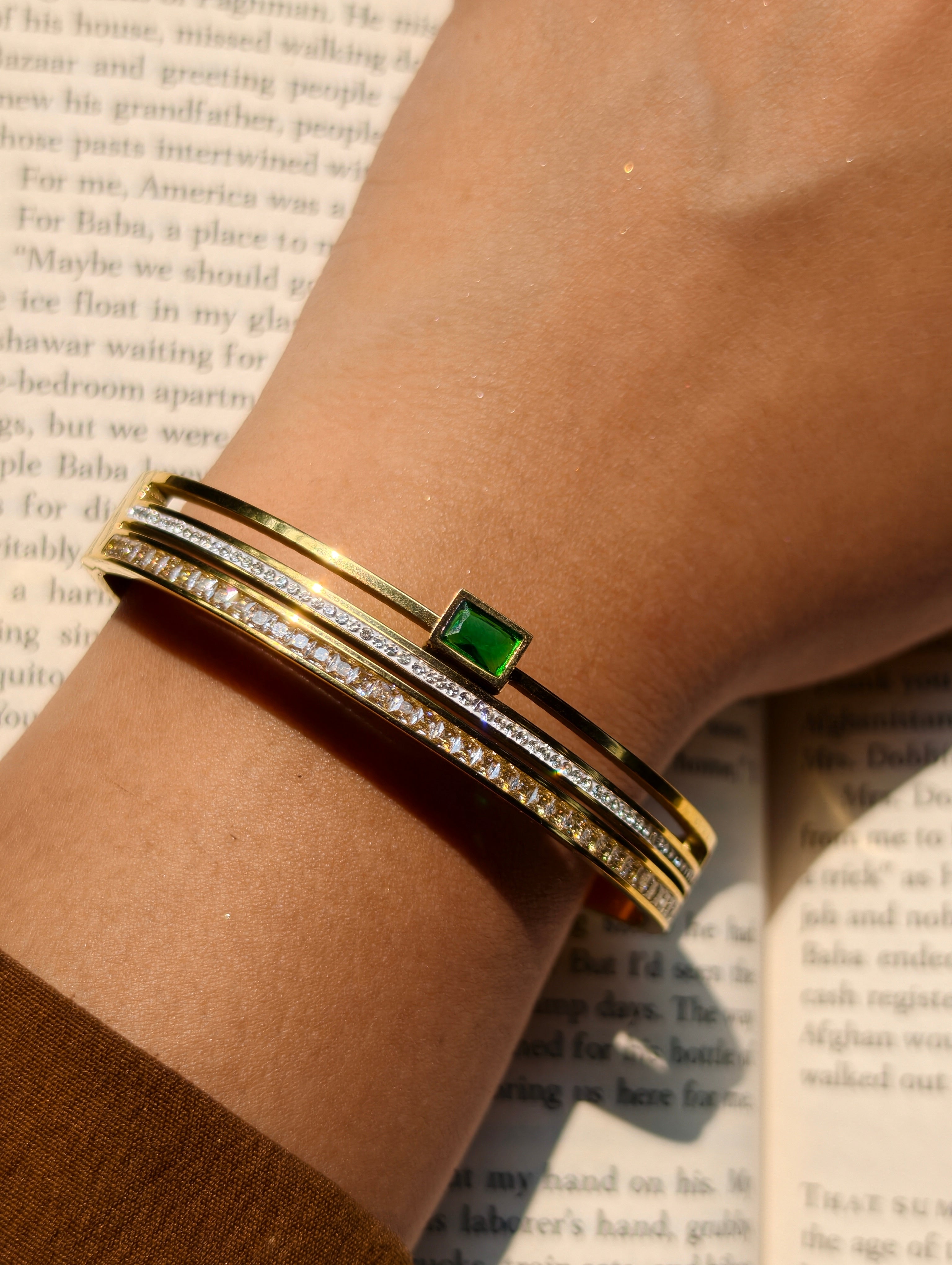 Emerald Glow Bangle