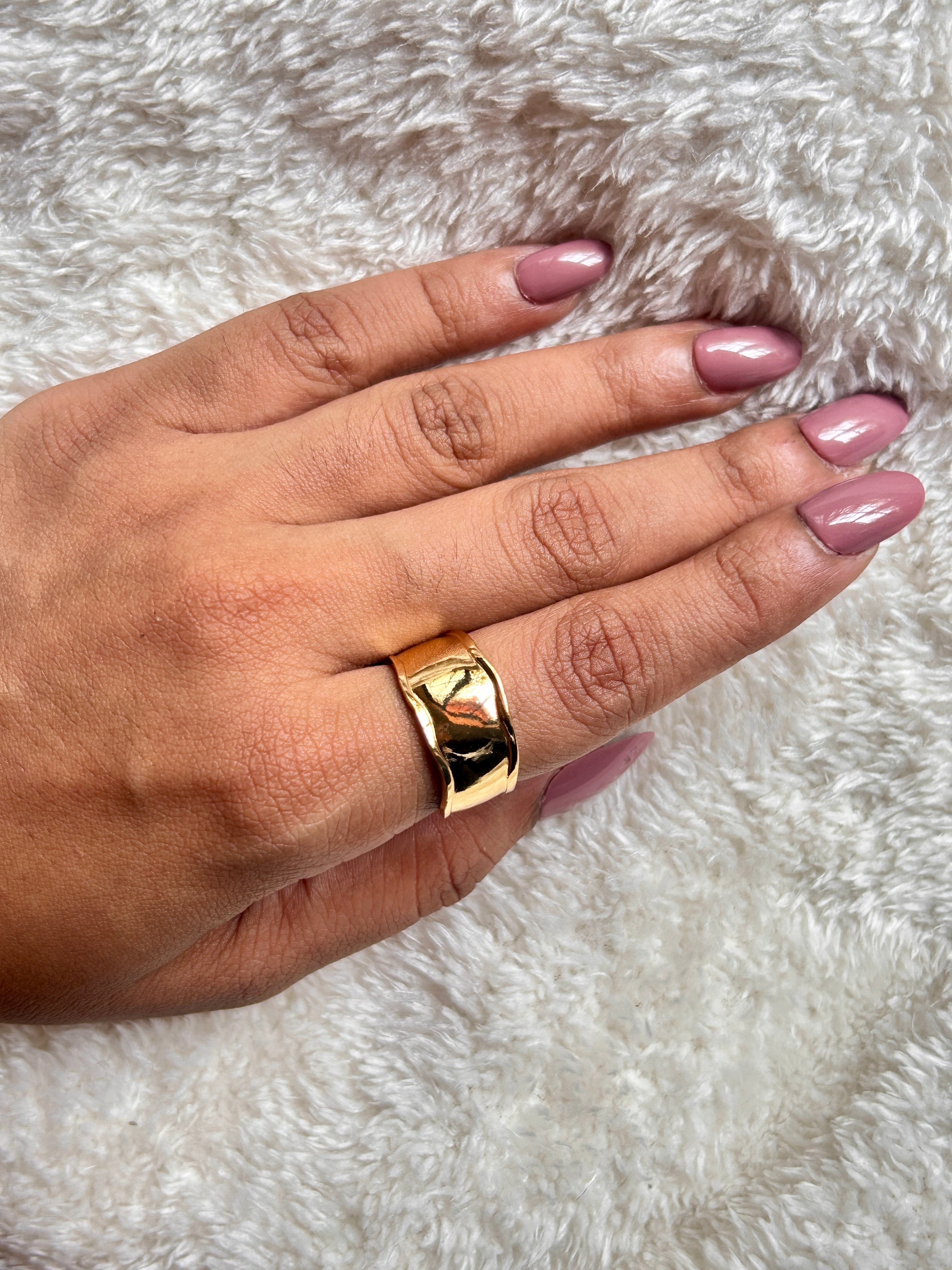 Aura Melt Ring
