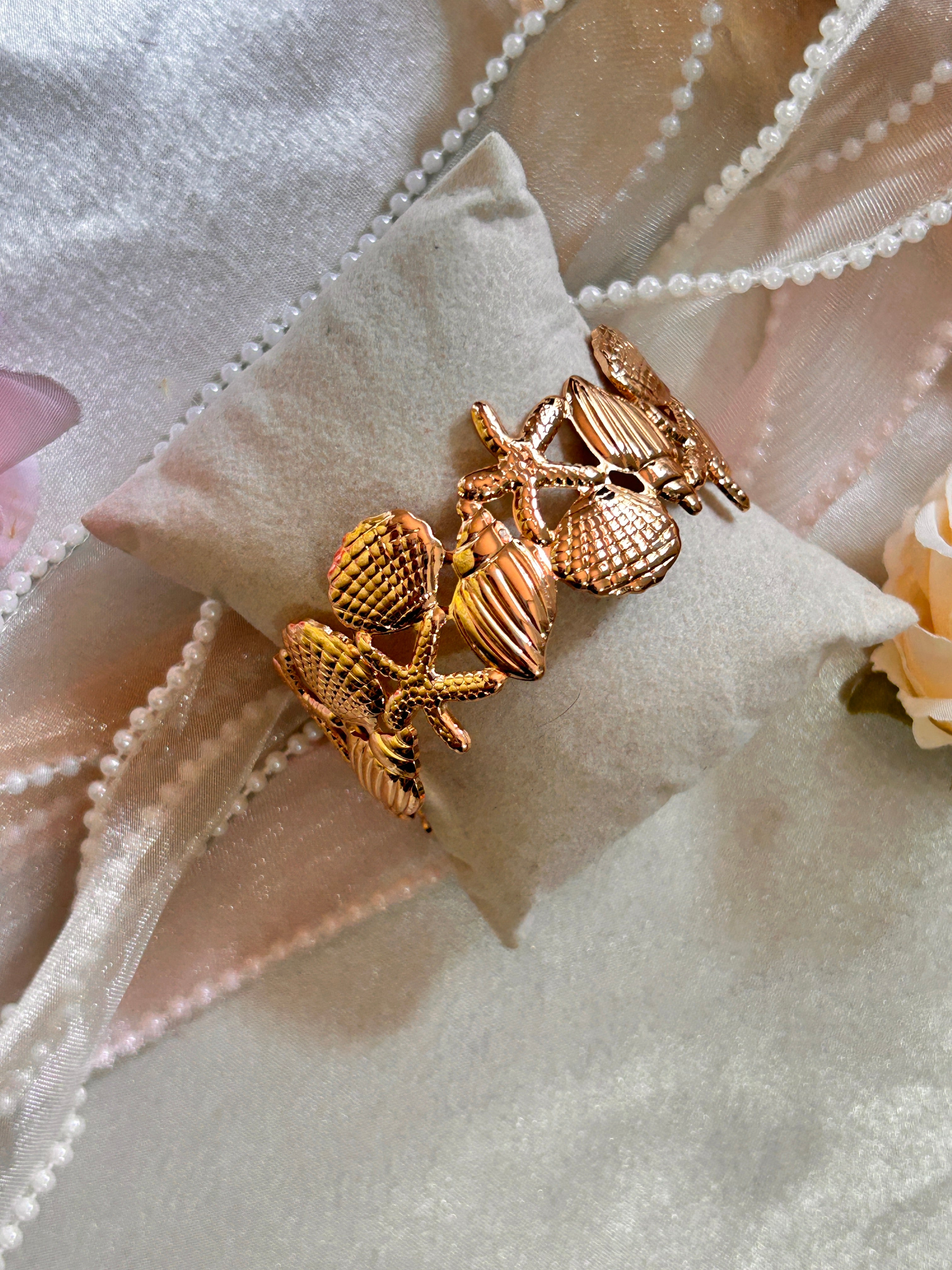 BREEZE Cuff