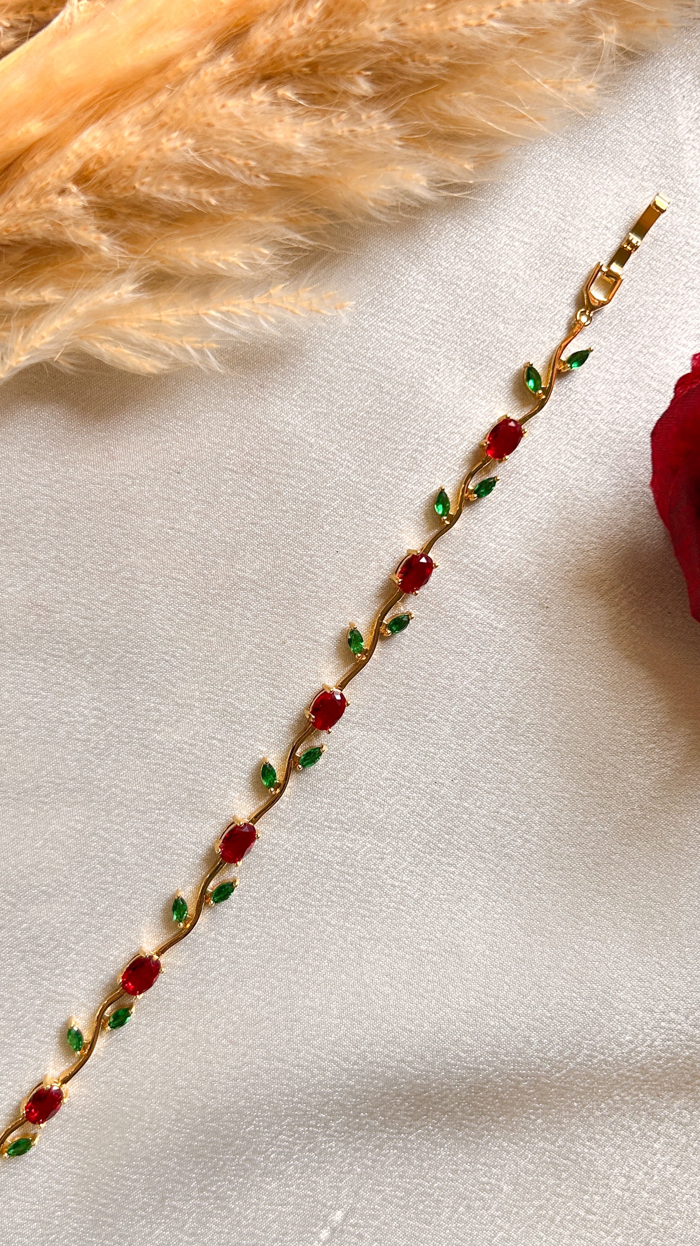 Tulip bracelets