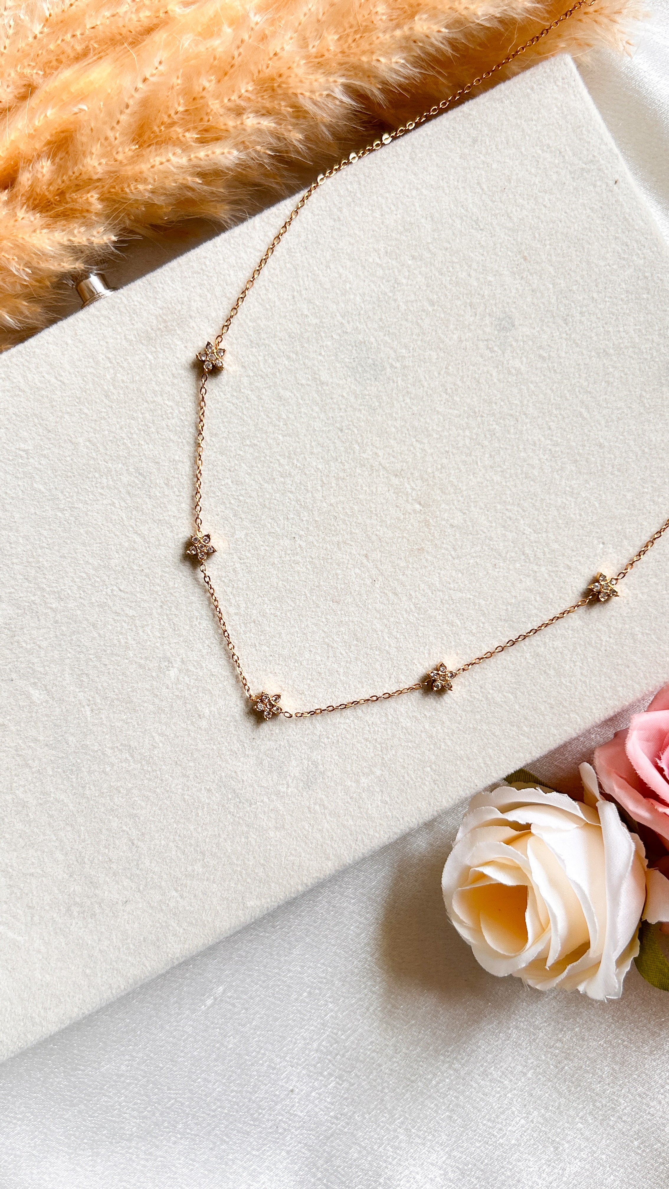 Minimal Floral Charm Necklace