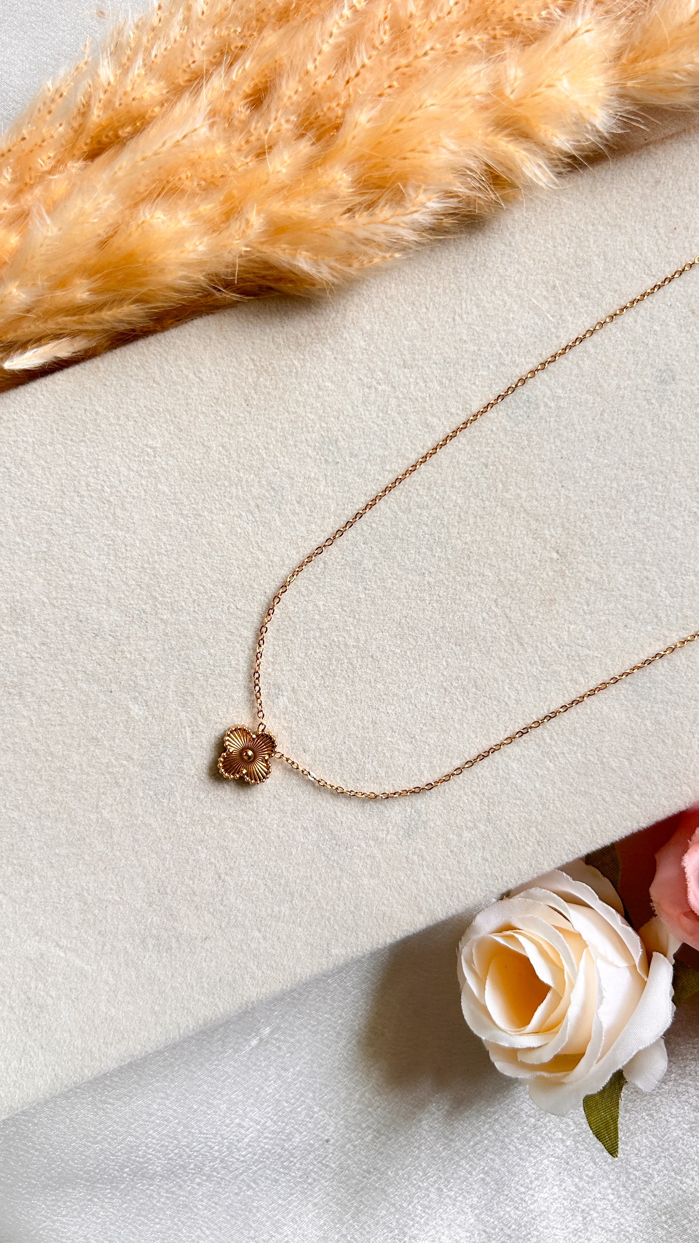 Clover Pendant Necklace
