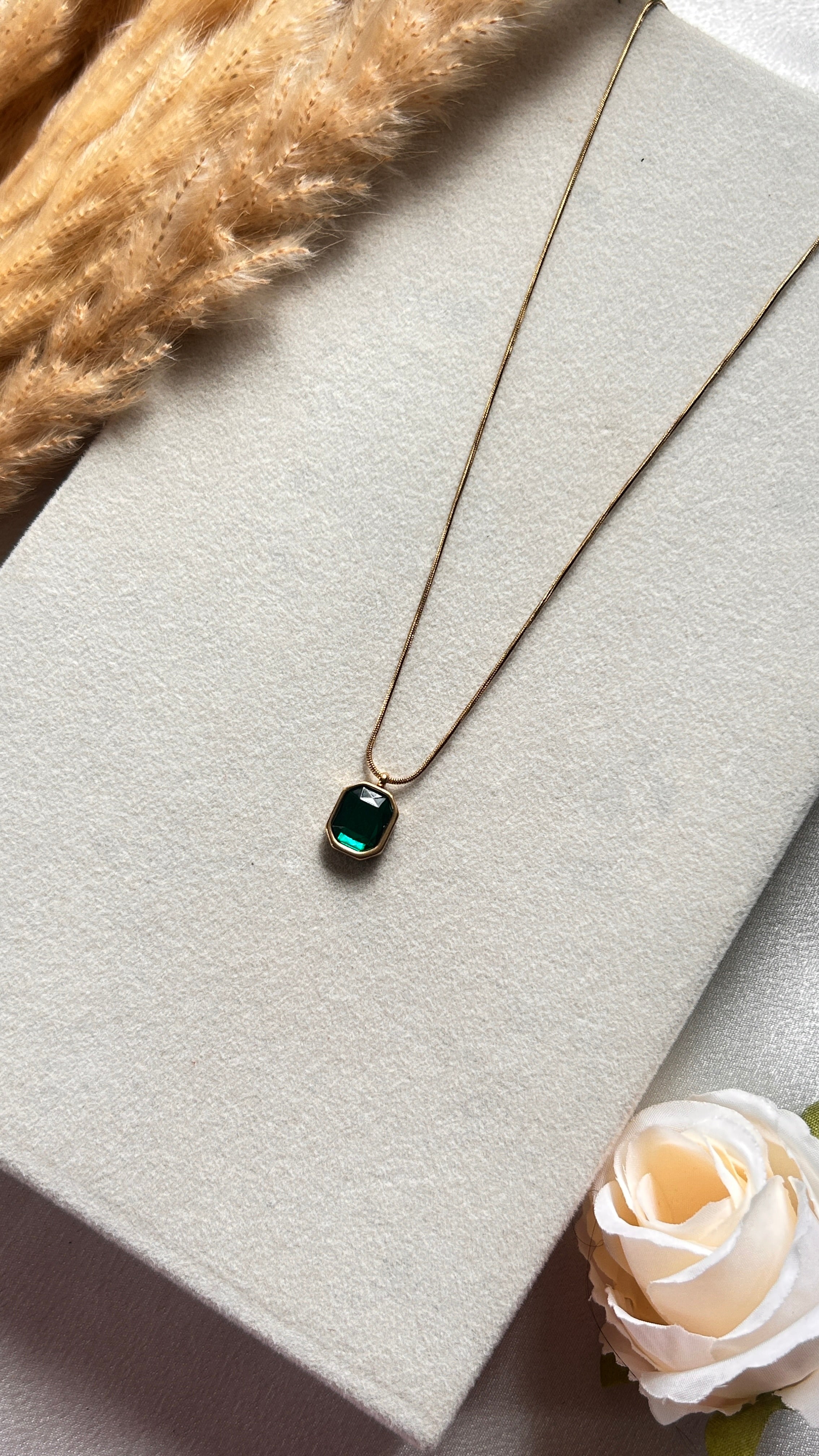 Emerald Green Pendant Necklace