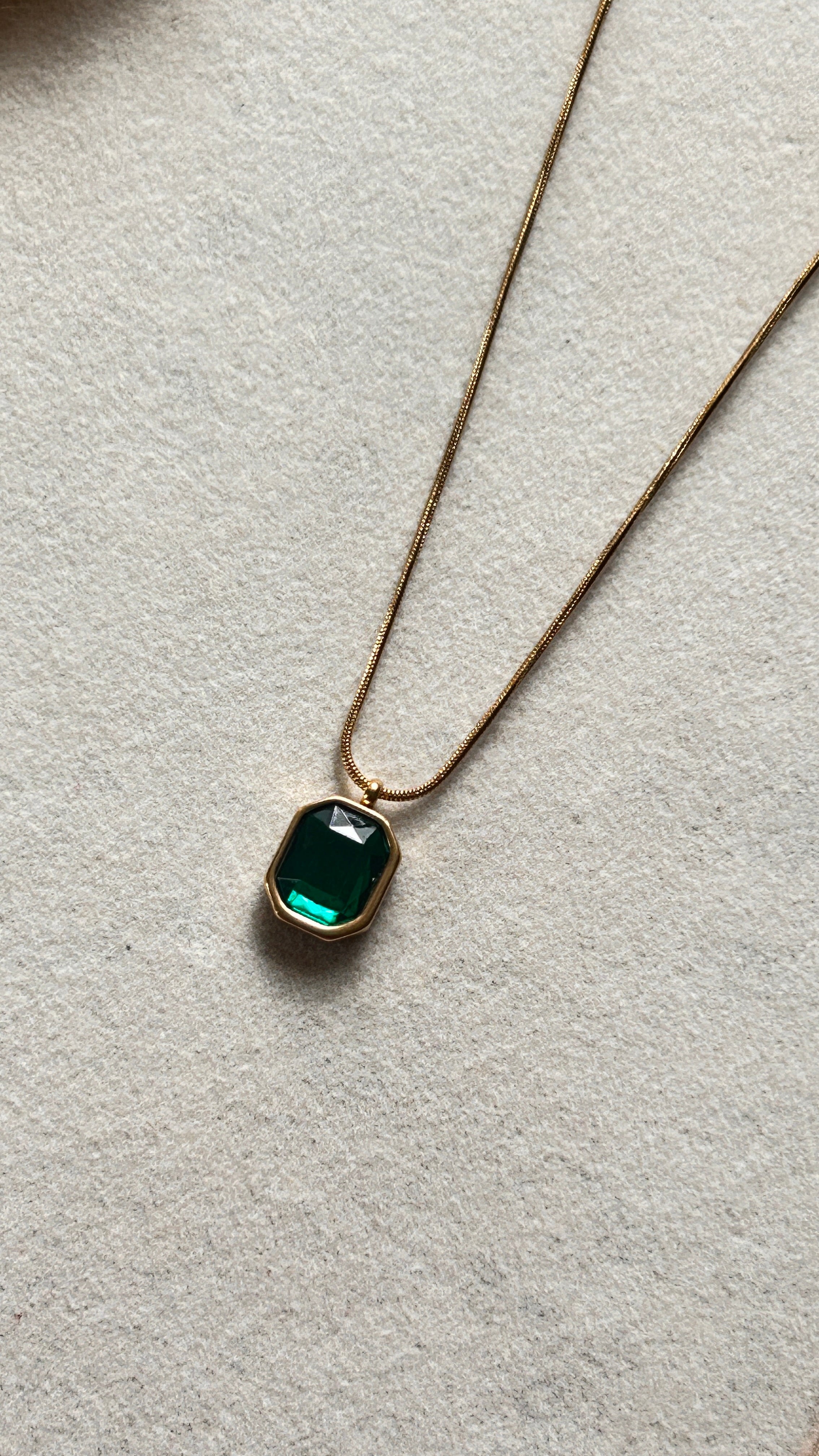 Emerald Green Pendant Necklace
